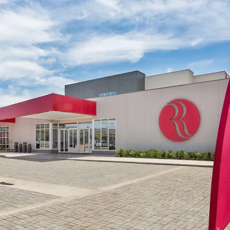 Ramada By Wyndham Campinas Viracopos-2